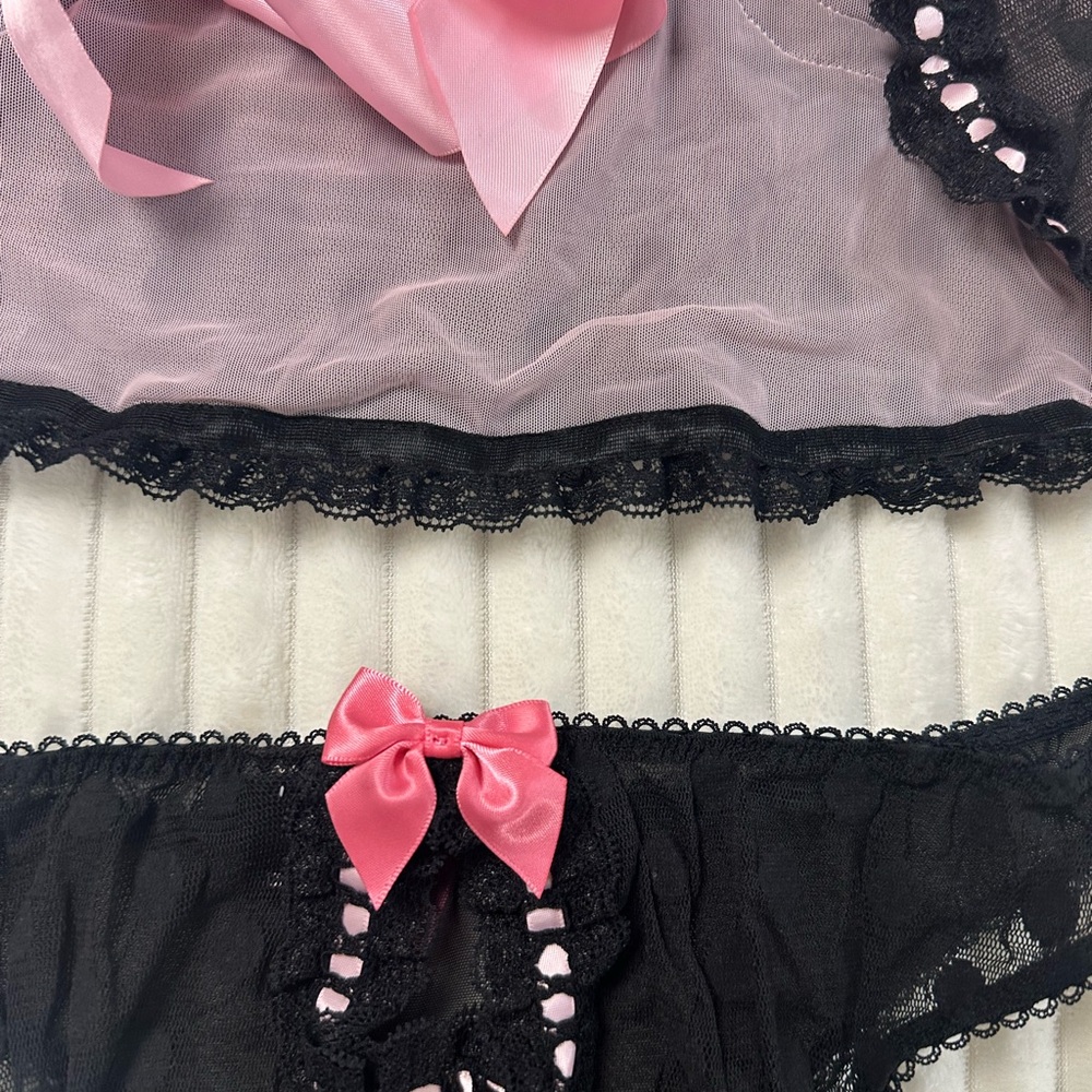Victoria’s Secret Apron Black and Pink Polka Dot Lingerie Set - Picture 8 of 11
